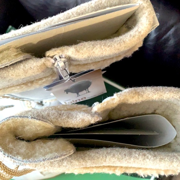 Brand New in Box White/Cream Tall winter Combat Boots - Picture 7 of 12